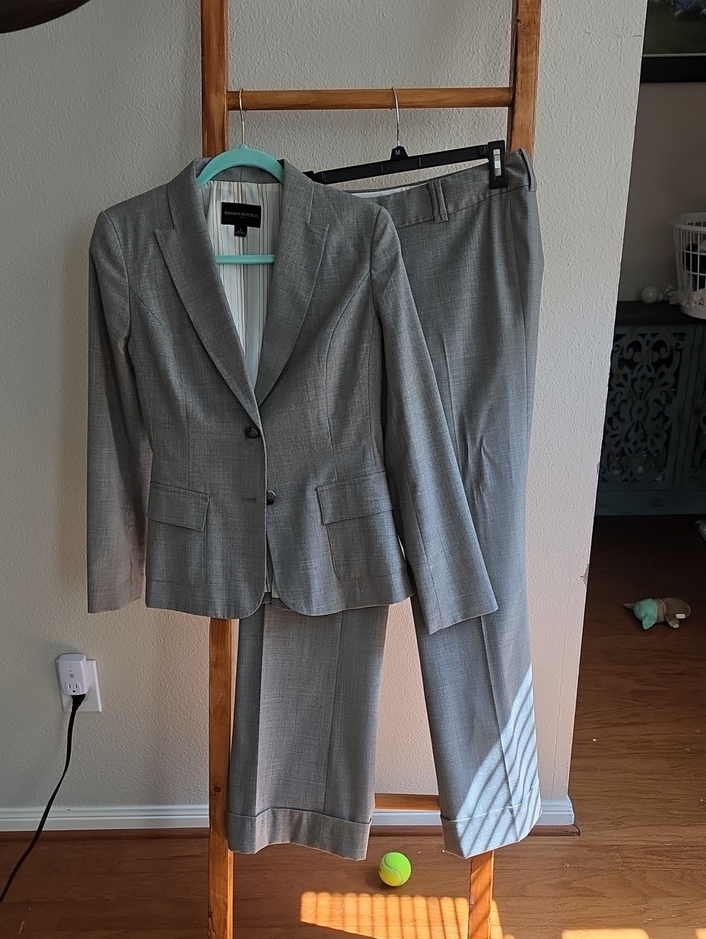Banana Republic Women's Gray Two-Piece Suit Blazer and Pants